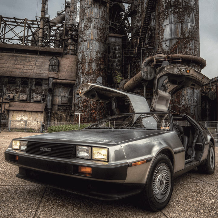 DeLoreans featured at Steel Stacks